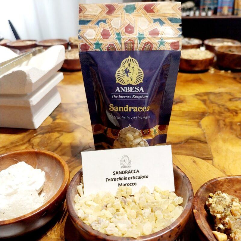 SANDRACCA, resina naturale in grani dal Marocco, 50 gr - immagine 4