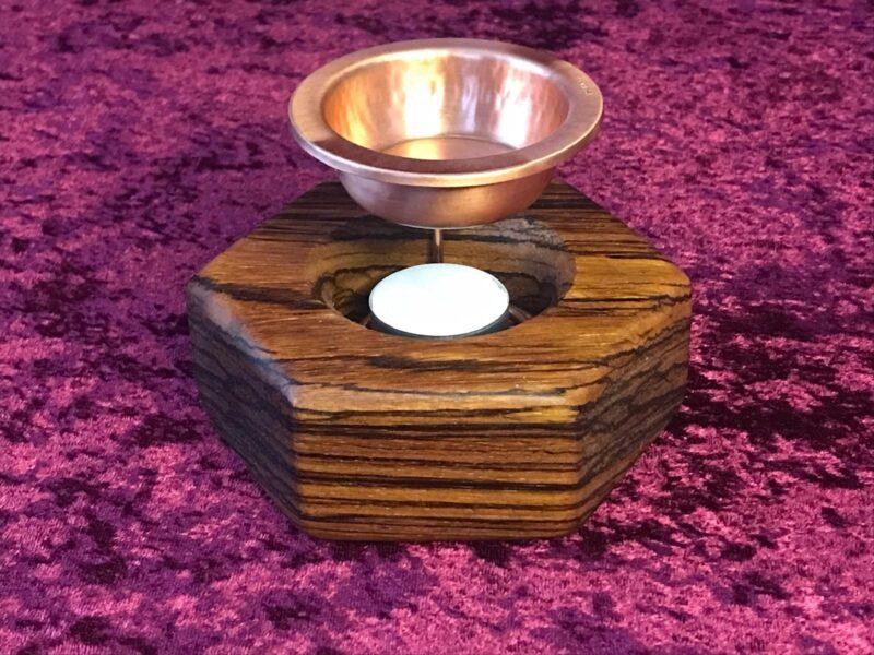 Diffusore esagonale per olii essenziali in legno zebrano e coppa in rame, 1 pz